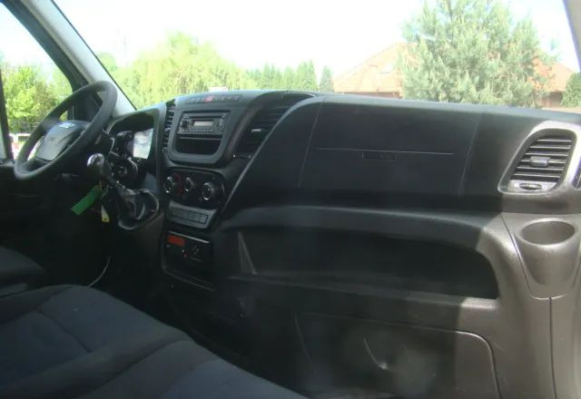 فان Iveco DAILY 35 S 16 REJESTRACJA NA 6-OSÓB SUPER NA KAMPERA: صورة 14