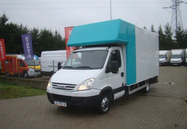 Iveco DAILY 40 C 18 3.0TDI WINDA - شاحنة مغلقة الصندوق: صورة 1 Iveco DAILY 40 C 18 3.0TDI WINDA - شاحنة مغلقة الصندوق: صورة 1