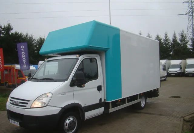 Iveco DAILY 40 C 18 3.0TDI WINDA - شاحنة مغلقة الصندوق: صورة 5 Iveco DAILY 40 C 18 3.0TDI WINDA - شاحنة مغلقة الصندوق: صورة 5