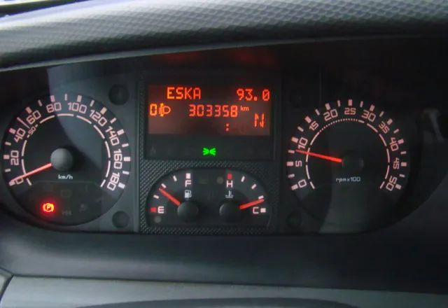 شاحنة مغلقة الصندوق Iveco DAILY 65 C 18 3.0TDI 5.10M: صورة 14