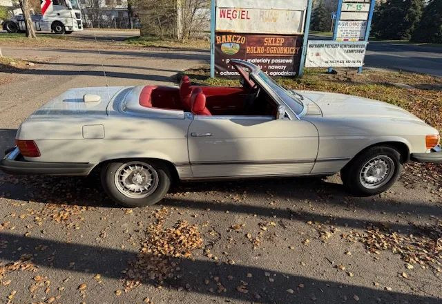 Mercedes-Benz SL - كابريوليه: صورة 4 Mercedes-Benz SL - كابريوليه: صورة 4