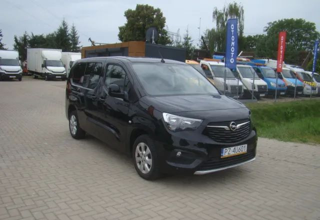 Opel COMBO 1.5D MAXI FUL OPCJA WYPOSAŻENIA - فان المدمجة: صورة 4 Opel COMBO 1.5D MAXI FUL OPCJA WYPOSAŻENIA - فان المدمجة: صورة 4