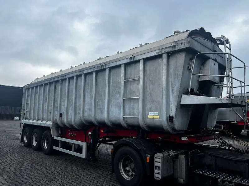 NEVILLE CHARROLD 42 3A - نصف مقطورة صهريج: صورة 5 NEVILLE CHARROLD 42 3A - نصف مقطورة صهريج: صورة 5