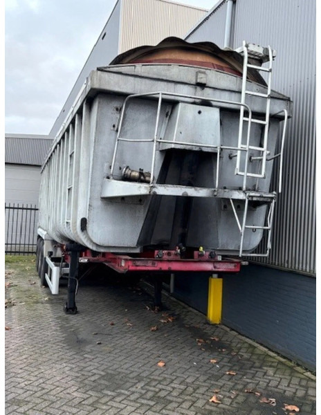 NEVILLE CHARROLD 42 3A - نصف مقطورة صهريج: صورة 3 NEVILLE CHARROLD 42 3A - نصف مقطورة صهريج: صورة 3