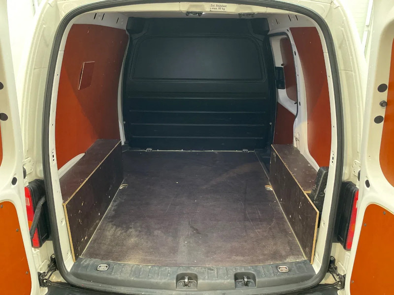 Volkswagen Caddy 2.0 TDI L1H1 BMT Comfortline 2018 - فان المدمجة: صورة 5 Volkswagen Caddy 2.0 TDI L1H1 BMT Comfortline 2018 - فان المدمجة: صورة 5