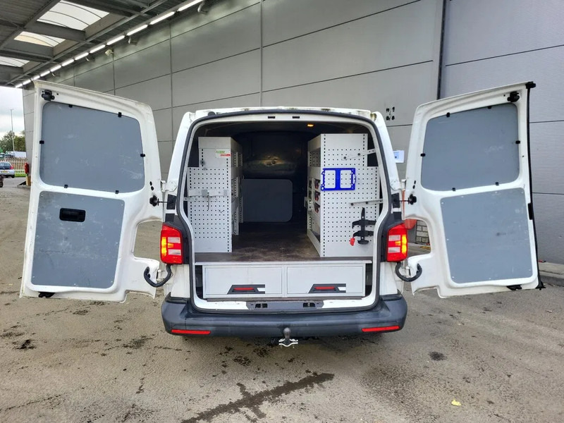Volkswagen Transporter - فان المدمجة: صورة 5 Volkswagen Transporter - فان المدمجة: صورة 5