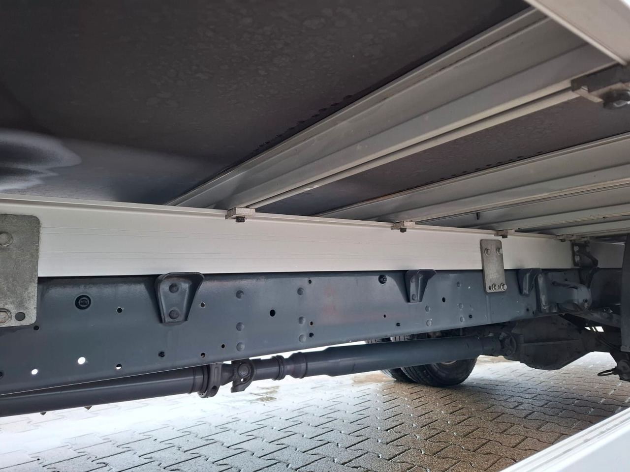 Iveco 72-210A8/P, Klima, Luft, HiMatik, LBW, RFK, - شاحنة ستارة جانبية: صورة 5 Iveco 72-210A8/P, Klima, Luft, HiMatik, LBW, RFK, - شاحنة ستارة جانبية: صورة 5