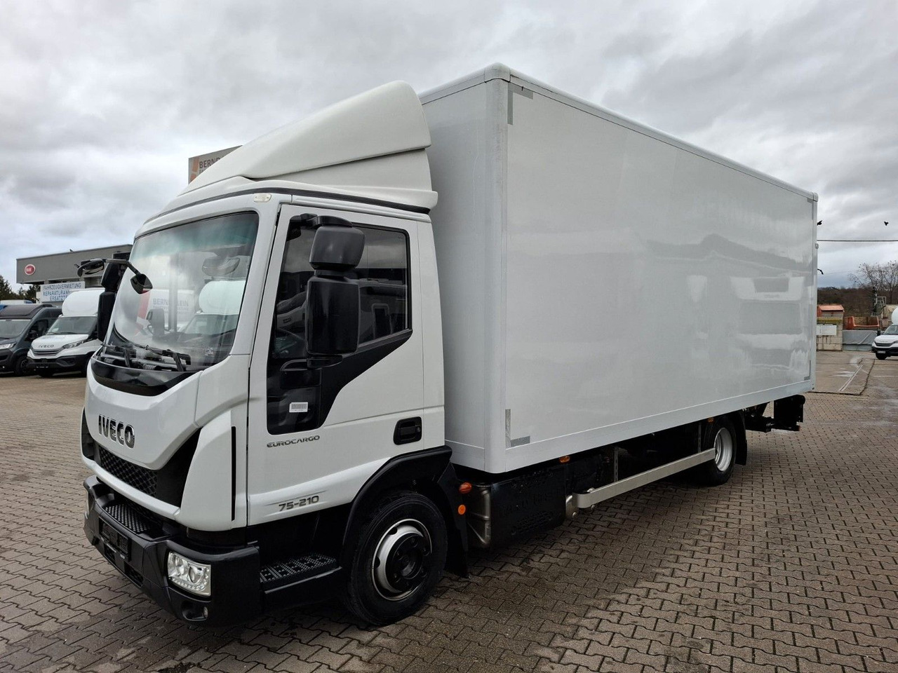Iveco ML75-210P, Koffer, LBW, Klima, Luft,.. - شاحنة مغلقة الصندوق: صورة 1 Iveco ML75-210P, Koffer, LBW, Klima, Luft,.. - شاحنة مغلقة الصندوق: صورة 1