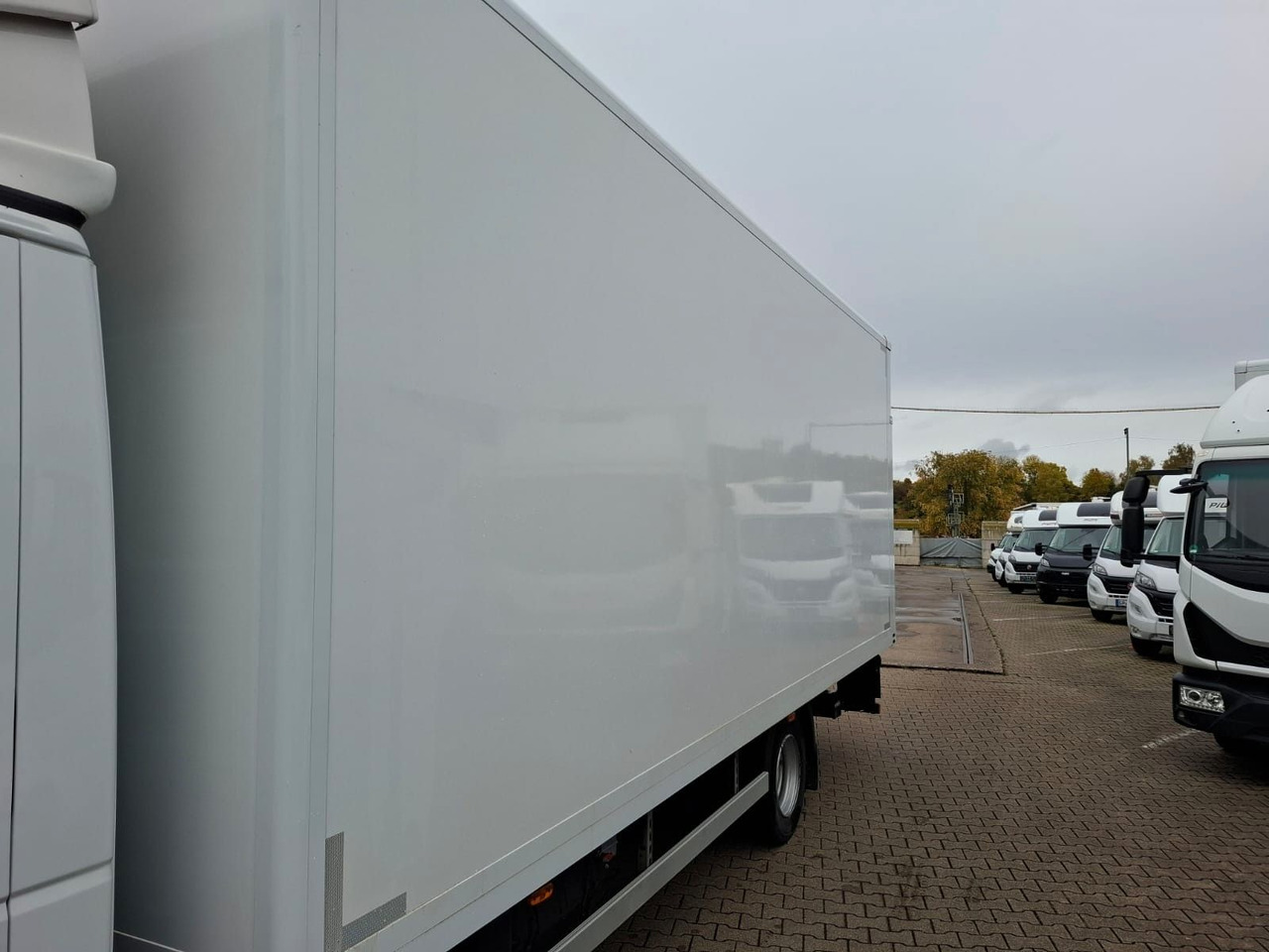 Iveco ML75-210P,LBW,Klima,Automatik,Spoiler, - شاحنة مقفلة: صورة 5 Iveco ML75-210P,LBW,Klima,Automatik,Spoiler, - شاحنة مقفلة: صورة 5