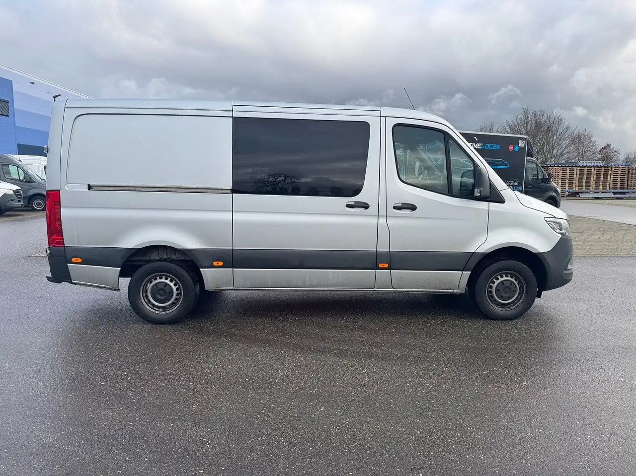 Mercedes-Benz Sprinter 317 CDI Flach Lang Mixto Klima LED - فان, الشاحنات الصغيرة كابينة مزدوجة: صورة 4 Mercedes-Benz Sprinter 317 CDI Flach Lang Mixto Klima LED - فان, الشاحنات الصغيرة كابينة مزدوجة: صورة 4