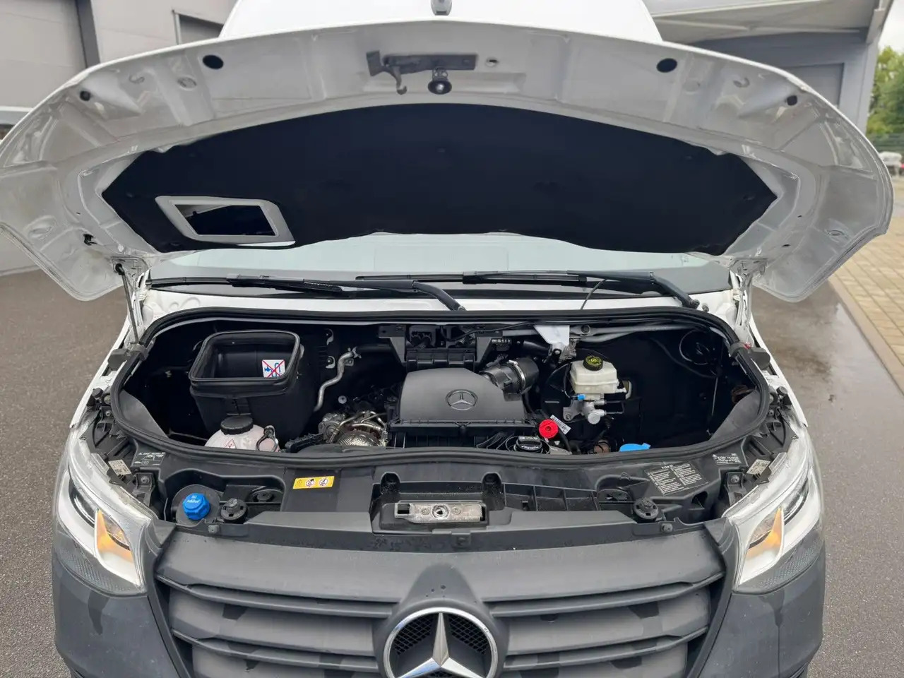 Mercedes-Benz Sprinter 317 CDI Lang Hoch Klima MBUX AHK 2,8t - فان: صورة 4 Mercedes-Benz Sprinter 317 CDI Lang Hoch Klima MBUX AHK 2,8t - فان: صورة 4