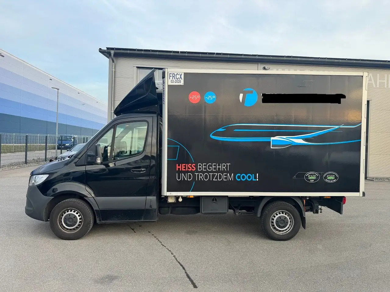 Mercedes-Benz Sprinter 317 CDI Lang Tiefkühlkoffer Carrier - شاحنة مُبرّدة للتوصيل: صورة 2 Mercedes-Benz Sprinter 317 CDI Lang Tiefkühlkoffer Carrier - شاحنة مُبرّدة للتوصيل: صورة 2