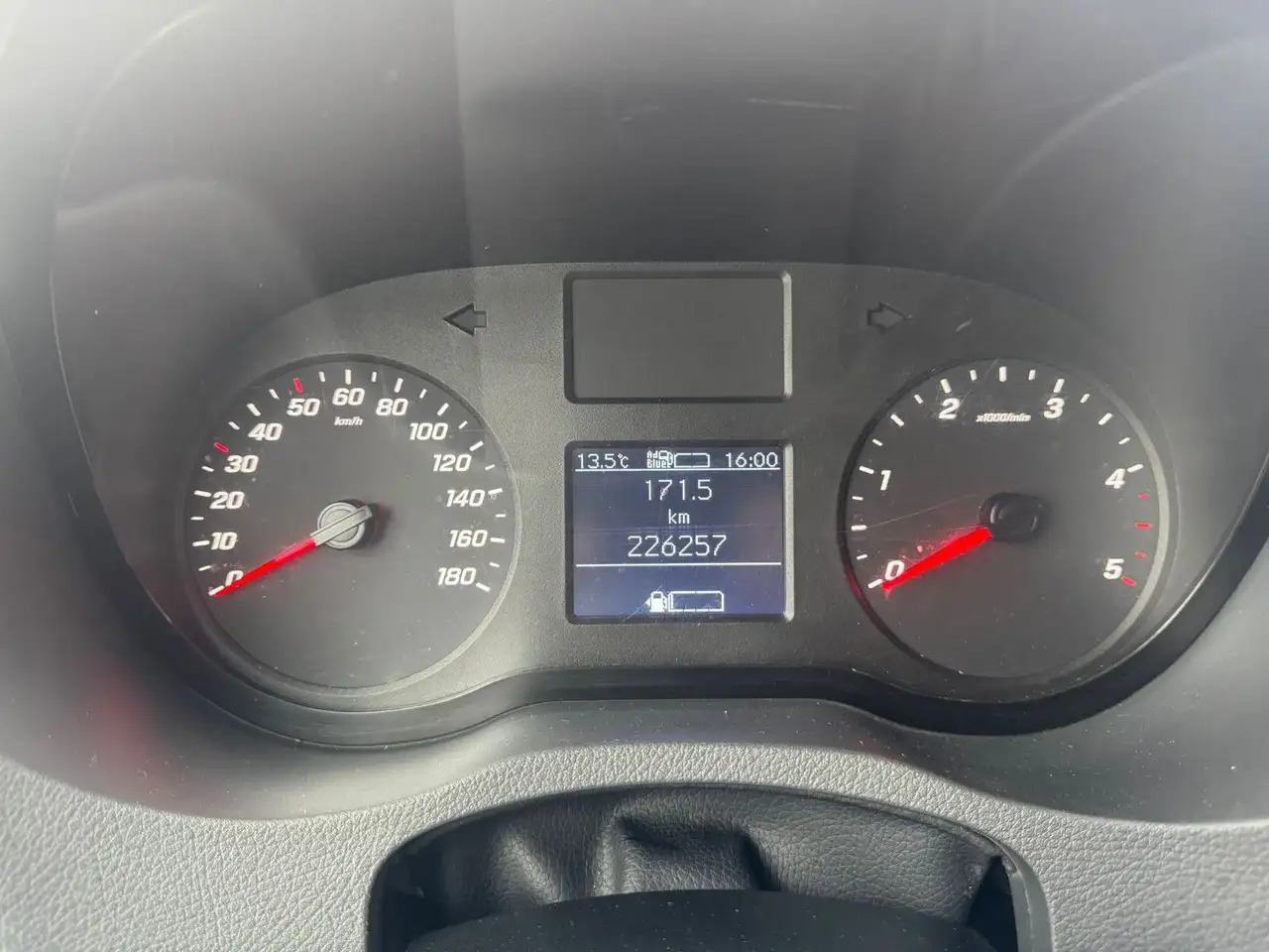 Mercedes-Benz Sprinter 317 CDI Maxi lang Extralang XXL Klima - فان: صورة 5 Mercedes-Benz Sprinter 317 CDI Maxi lang Extralang XXL Klima - فان: صورة 5