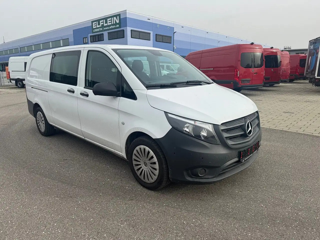 Mercedes-Benz Vito 116 CDI Lang Extralang Mixto Klima - فان: صورة 2 Mercedes-Benz Vito 116 CDI Lang Extralang Mixto Klima - فان: صورة 2
