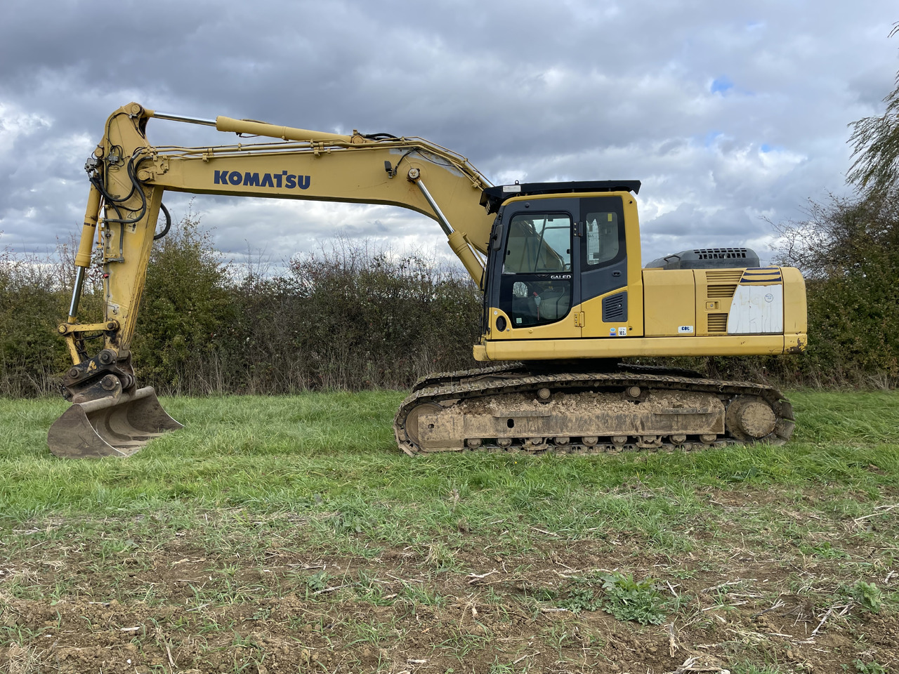 Komatsu PC210LC-8 - حفار زحاف: صورة 1 Komatsu PC210LC-8 - حفار زحاف: صورة 1