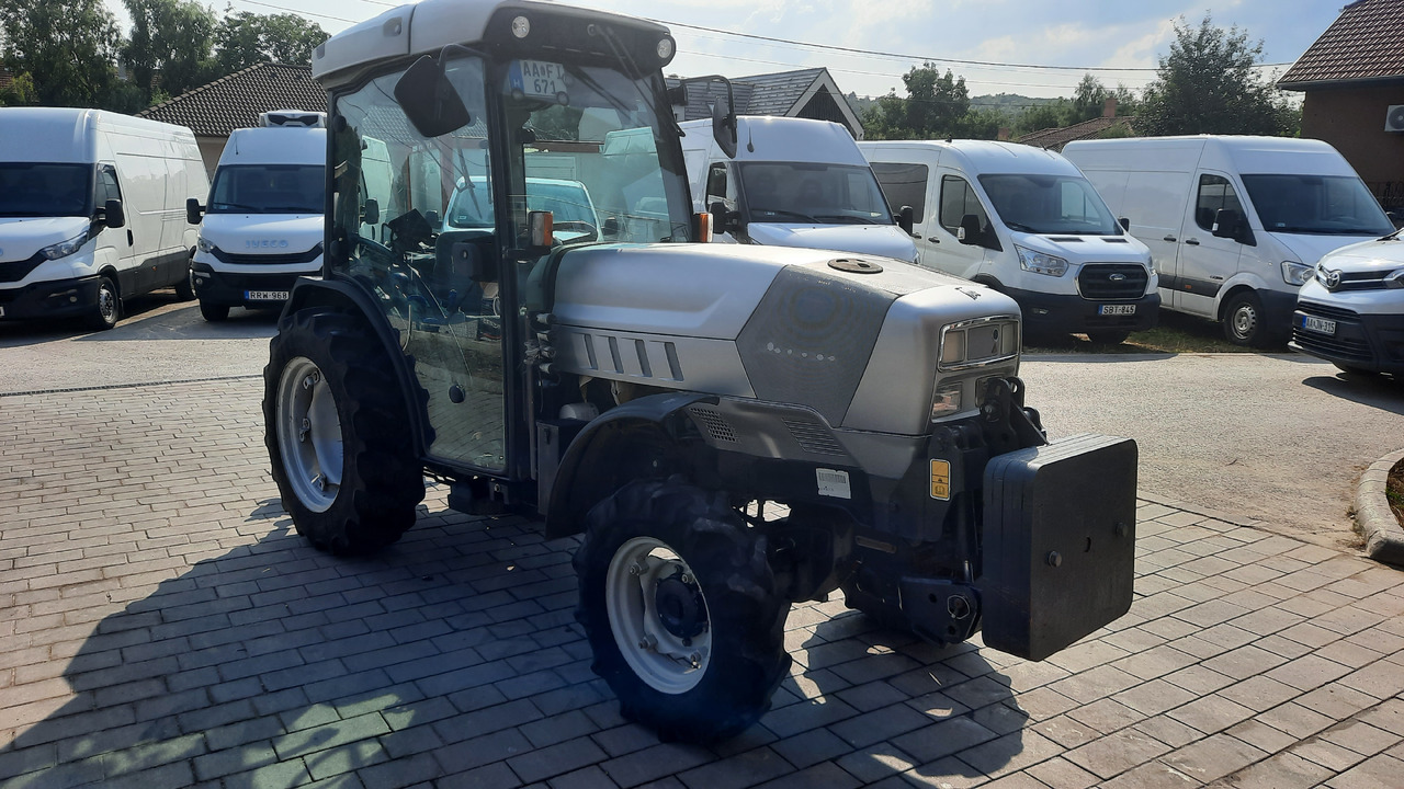 LAMBORGHINI RV90 Automatic - الآلات الزراعية: صورة 3 LAMBORGHINI RV90 Automatic - الآلات الزراعية: صورة 3