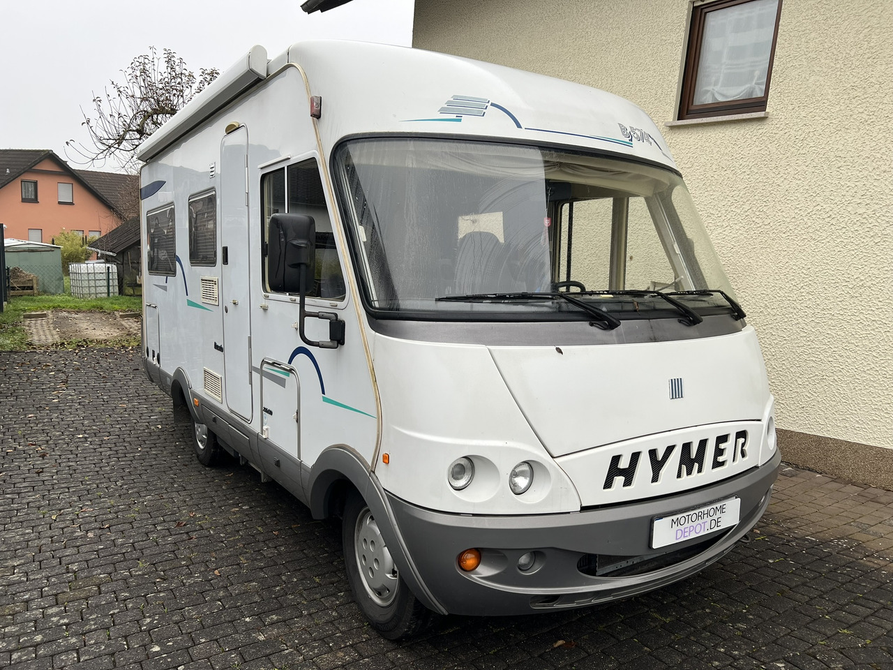 HYMER / ERIBA B-Klasse 574 incl. Hubbett - Markise - 3,85 to - موتر هوم متكامل: صورة 1 HYMER / ERIBA B-Klasse 574 incl. Hubbett - Markise - 3,85 to - موتر هوم متكامل: صورة 1
