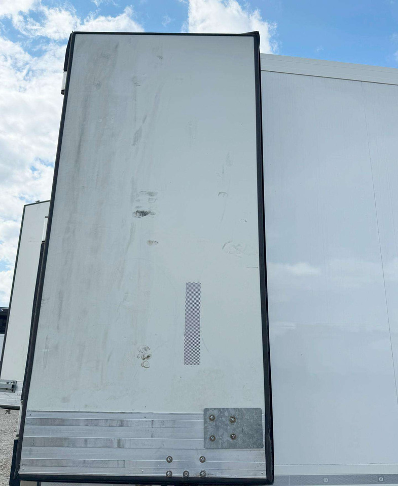 نصف مقطورة مُبرِّدة Krone CARRIER VECTOR 1550: صورة 8 نصف مقطورة مُبرِّدة Krone CARRIER VECTOR 1550: صورة 8