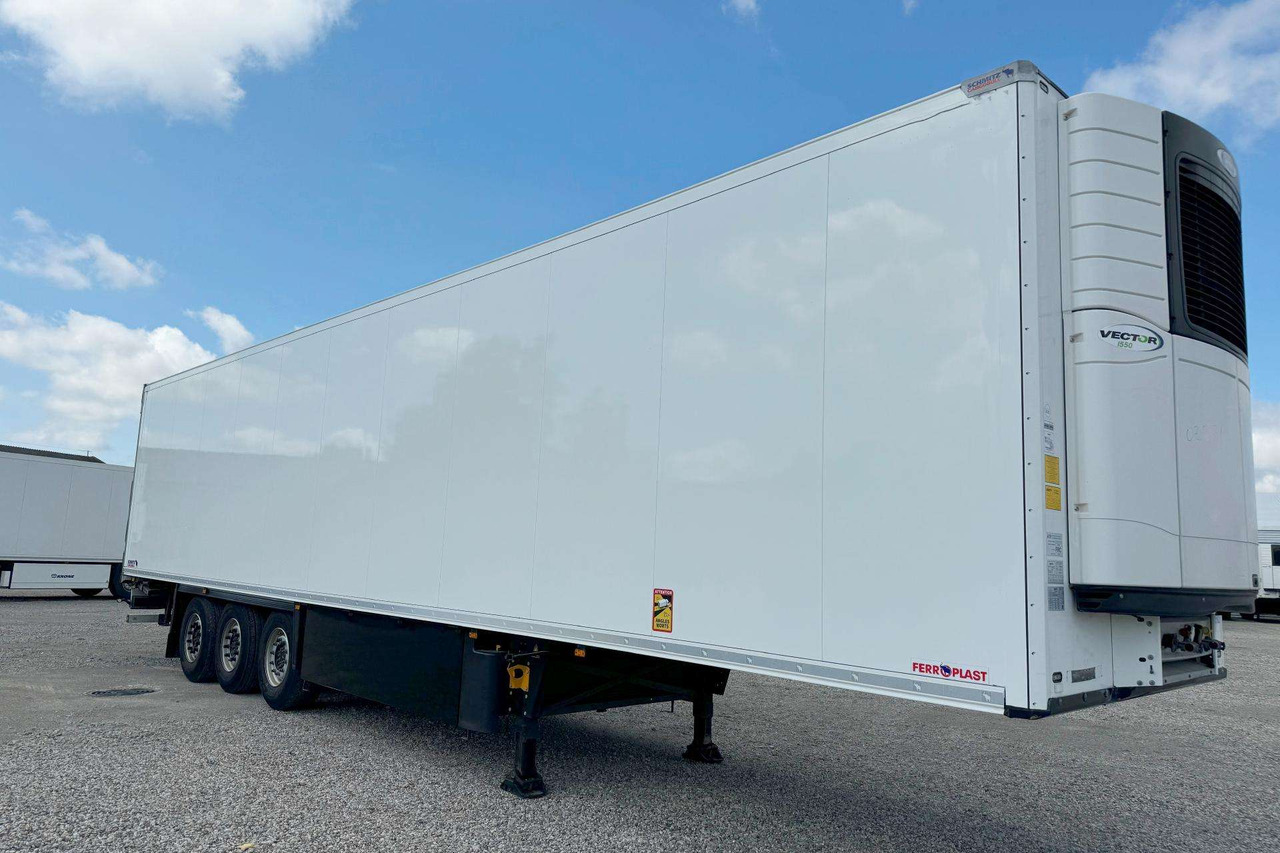Schmitz CARRIER VECTOR 1550 - نصف مقطورة مُبرِّدة: صورة 2 Schmitz CARRIER VECTOR 1550 - نصف مقطورة مُبرِّدة: صورة 2