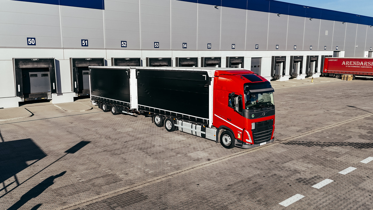 Volvo FH - شاحنة ستارة: صورة 2 Volvo FH - شاحنة ستارة: صورة 2