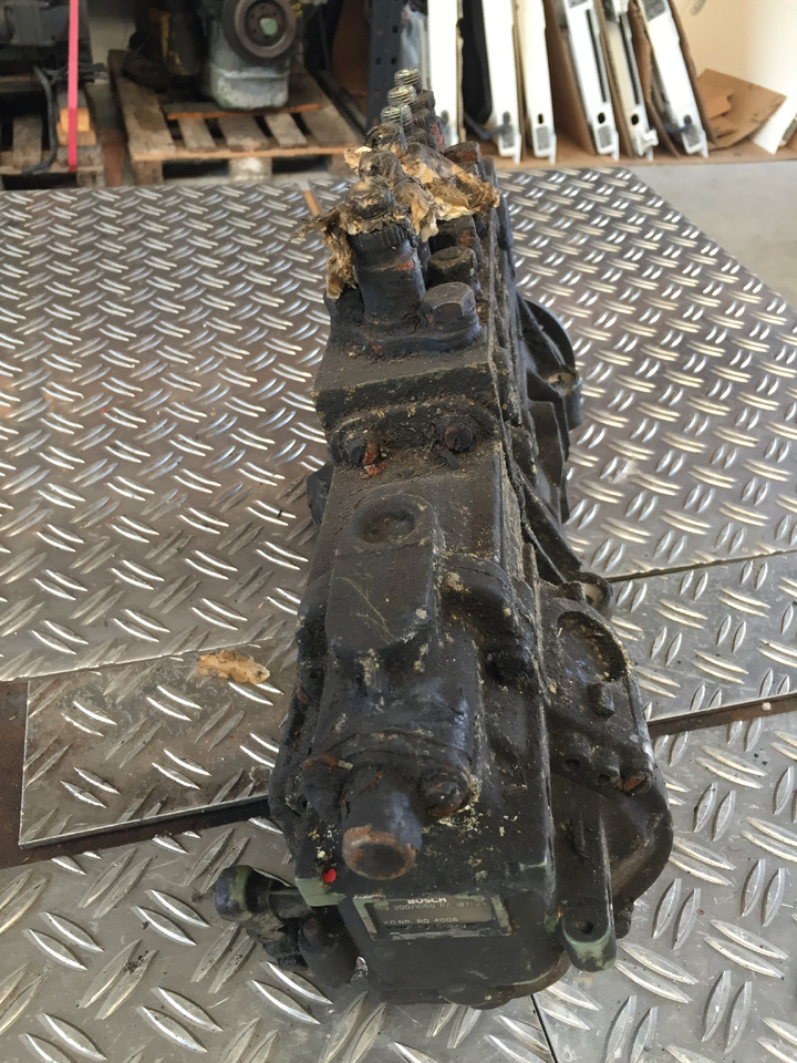 Gebrauchte Einspritzpumpe DB OM 441, Bosch - Nr. : 0 401 846 910 - مضخة وقود - شاحنة: صورة 4 Gebrauchte Einspritzpumpe DB OM 441, Bosch - Nr. : 0 401 846 910 - مضخة وقود - شاحنة: صورة 4