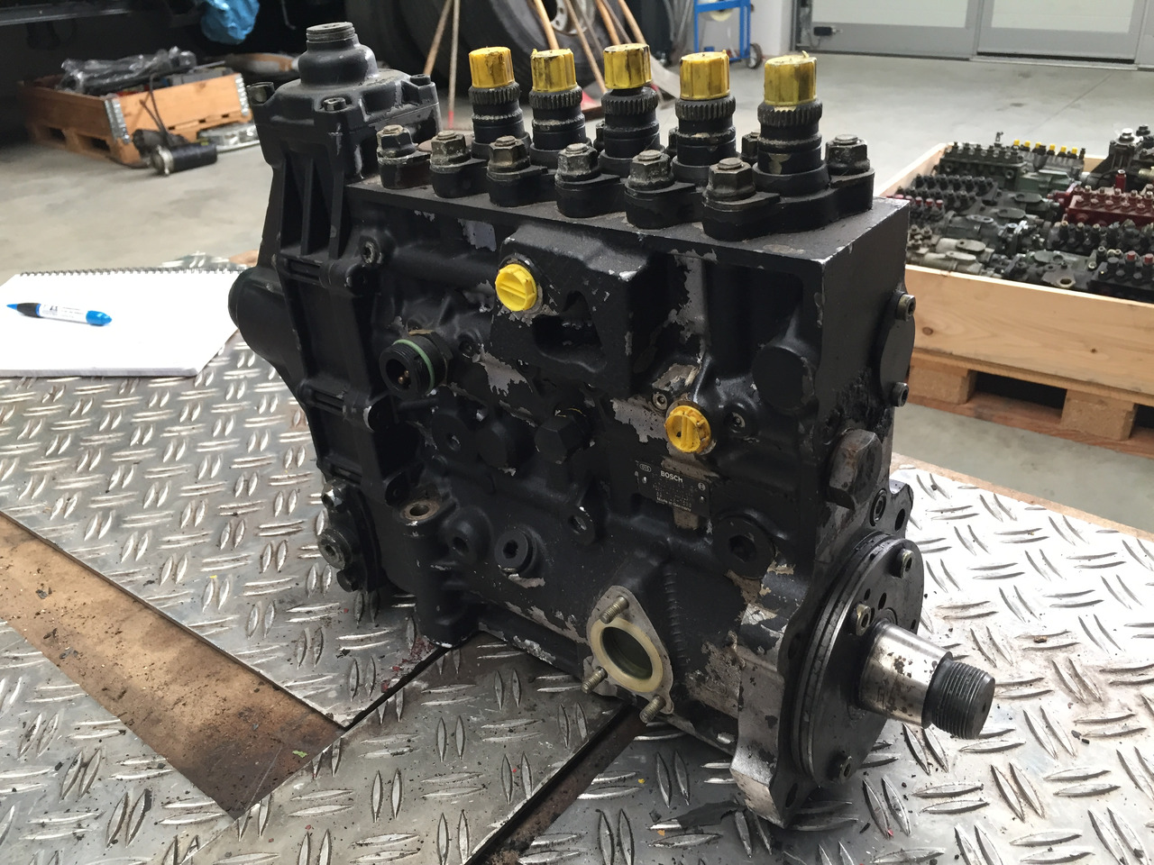 Gebrauchte Einspritzpumpe MAN TGA, 5 Zylinder, Bosch - Nr. : 0402 795 204, MAN 59.11103 - 7538 - مضخة وقود - شاحنة: صورة 4 Gebrauchte Einspritzpumpe MAN TGA, 5 Zylinder, Bosch - Nr. : 0402 795 204, MAN 59.11103 - 7538 - مضخة وقود - شاحنة: صورة 4