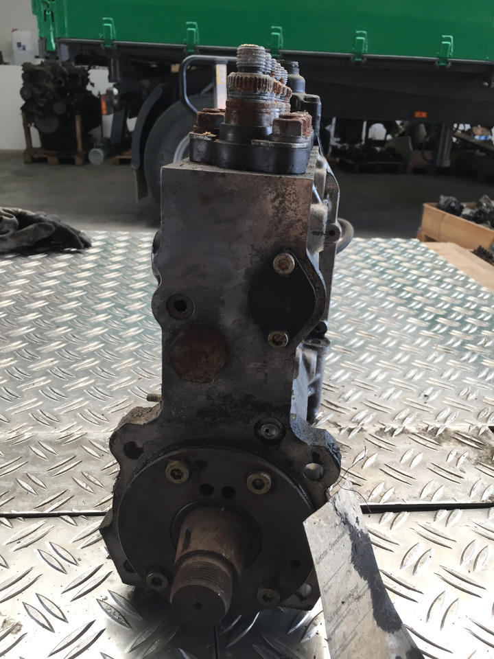 Gebrauchte Elektr. Einspritzpumpe MAN 19.403, F2000, Artikel - Nr. : 51.11103 - 7591 - مضخة وقود - شاحنة: صورة 4 Gebrauchte Elektr. Einspritzpumpe MAN 19.403, F2000, Artikel - Nr. : 51.11103 - 7591 - مضخة وقود - شاحنة: صورة 4