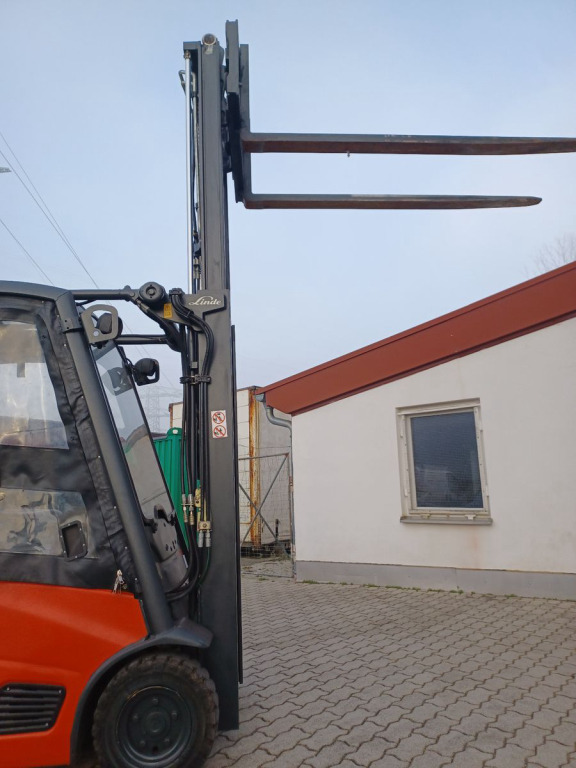 LINDE Stapler E16-01 Duplexmast, Seitenschieber - رافعة شوكية كهربائية: صورة 3 LINDE Stapler E16-01 Duplexmast, Seitenschieber - رافعة شوكية كهربائية: صورة 3