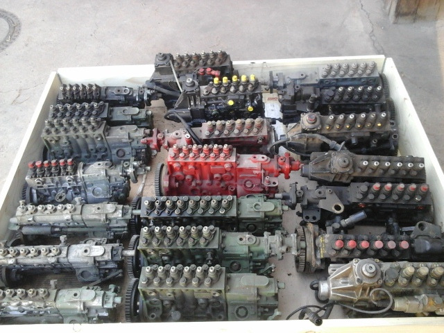 Gebr. diverse Einspritzpumpen MAN /MB - مضخة وقود - شاحنة: صورة 1 Gebr. diverse Einspritzpumpen MAN /MB - مضخة وقود - شاحنة: صورة 1