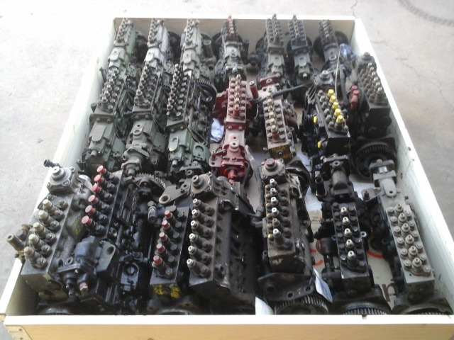 Gebr. diverse Einspritzpumpen MAN /MB - مضخة وقود - شاحنة: صورة 2 Gebr. diverse Einspritzpumpen MAN /MB - مضخة وقود - شاحنة: صورة 2