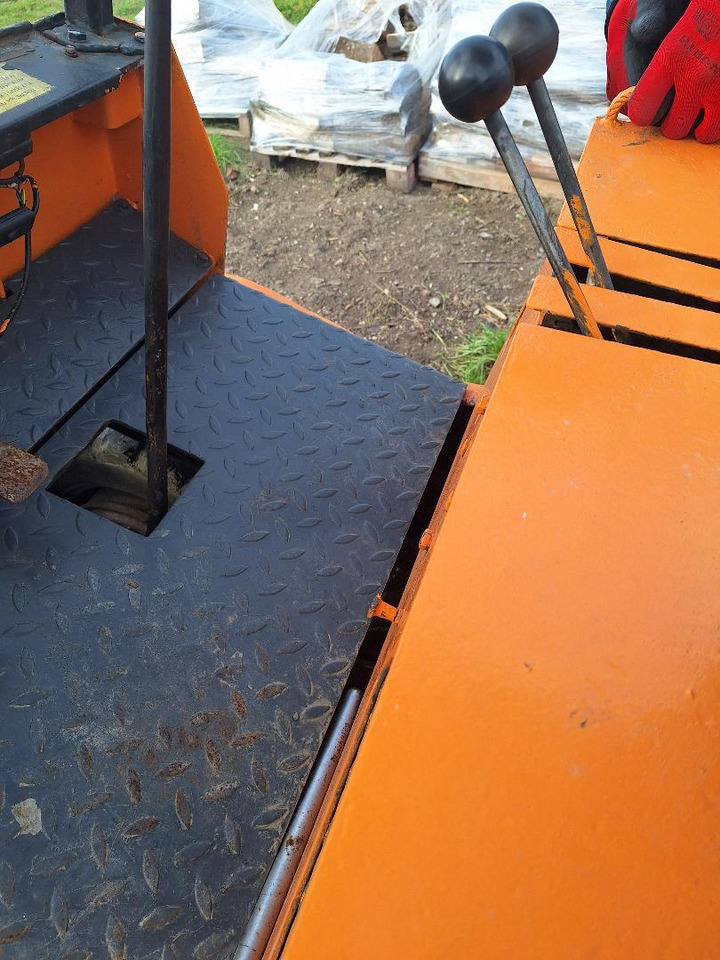 Diesel 3 tone - رافعة شوكية ديزل: صورة 2 Diesel 3 tone - رافعة شوكية ديزل: صورة 2