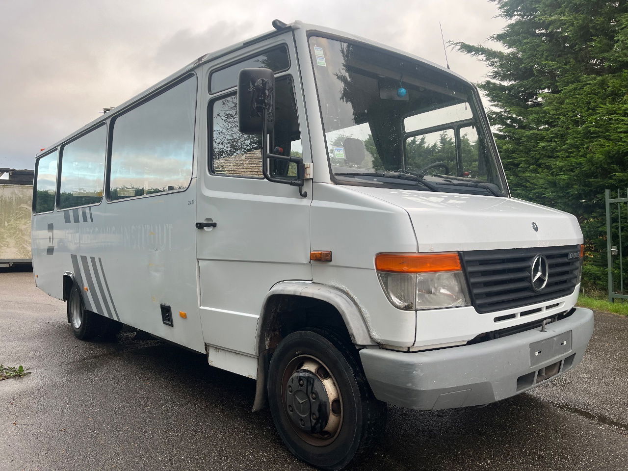 Mercedes-Benz Vario 815 - حافلة سوبربان: صورة 4 Mercedes-Benz Vario 815 - حافلة سوبربان: صورة 4