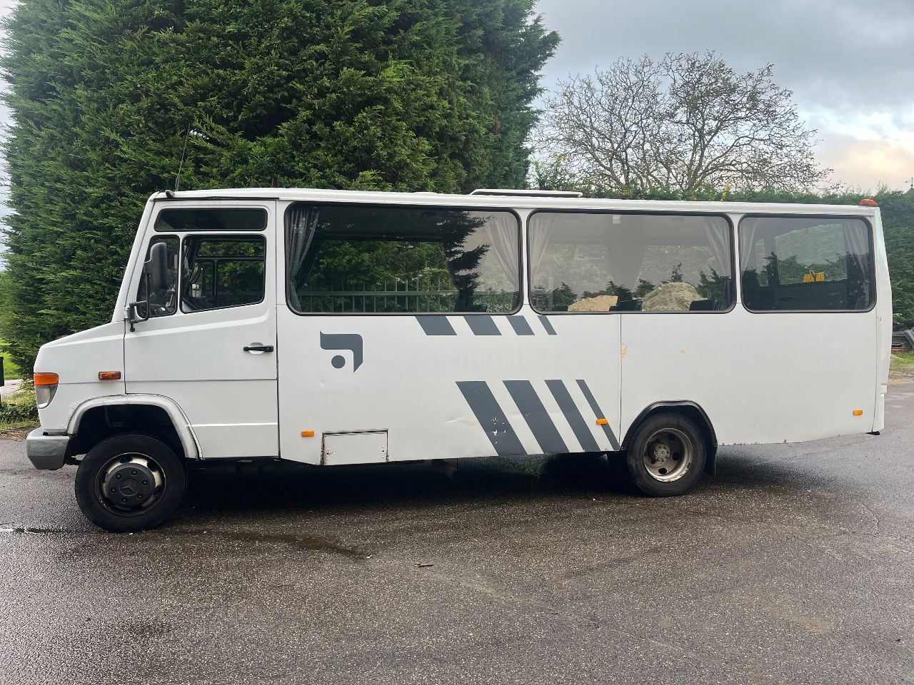 Mercedes-Benz Vario 815 - حافلة سوبربان: صورة 2 Mercedes-Benz Vario 815 - حافلة سوبربان: صورة 2