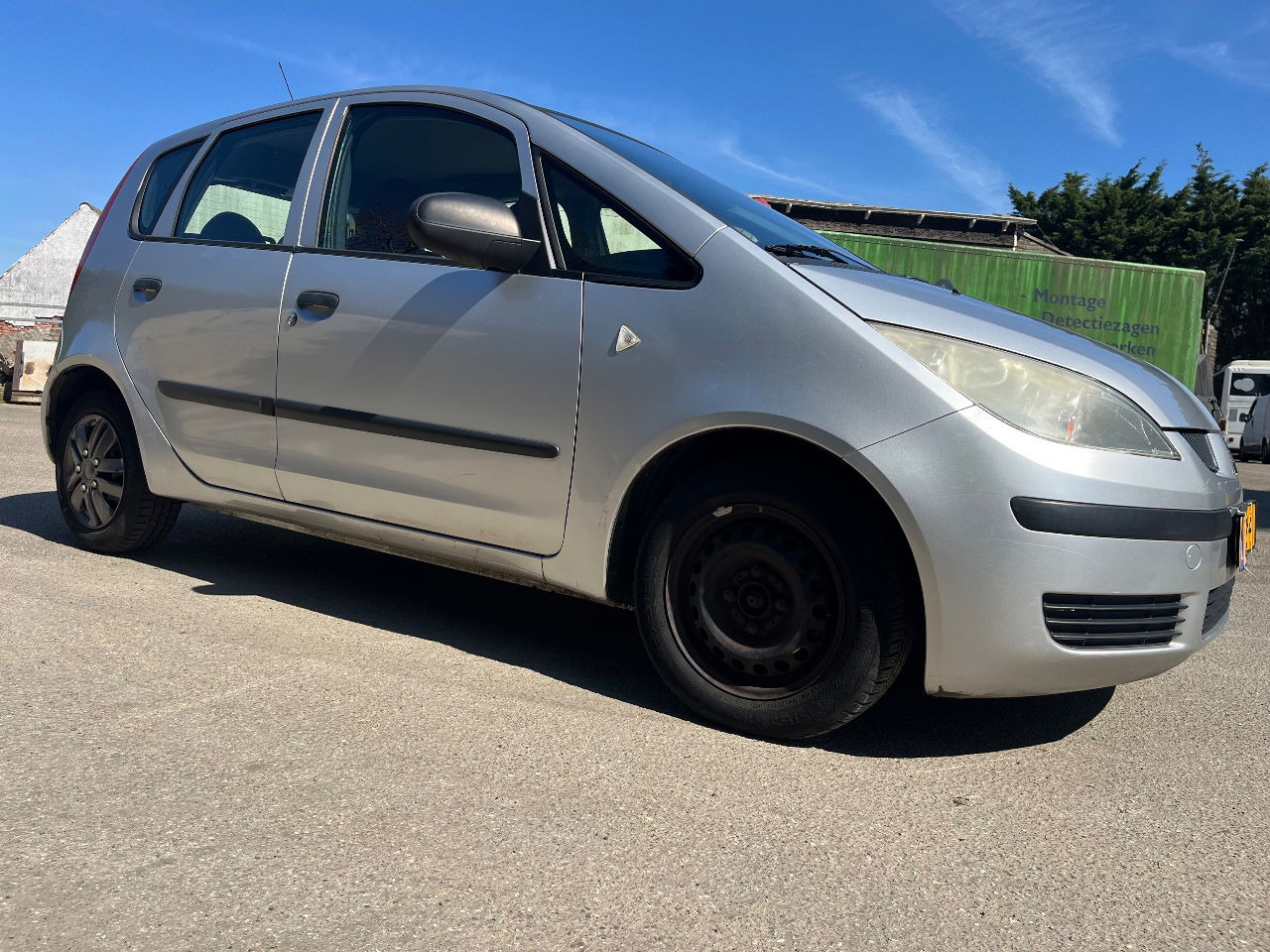 Mitsubishi Colt 1.3 Airco - سيارة: صورة 4 Mitsubishi Colt 1.3 Airco - سيارة: صورة 4