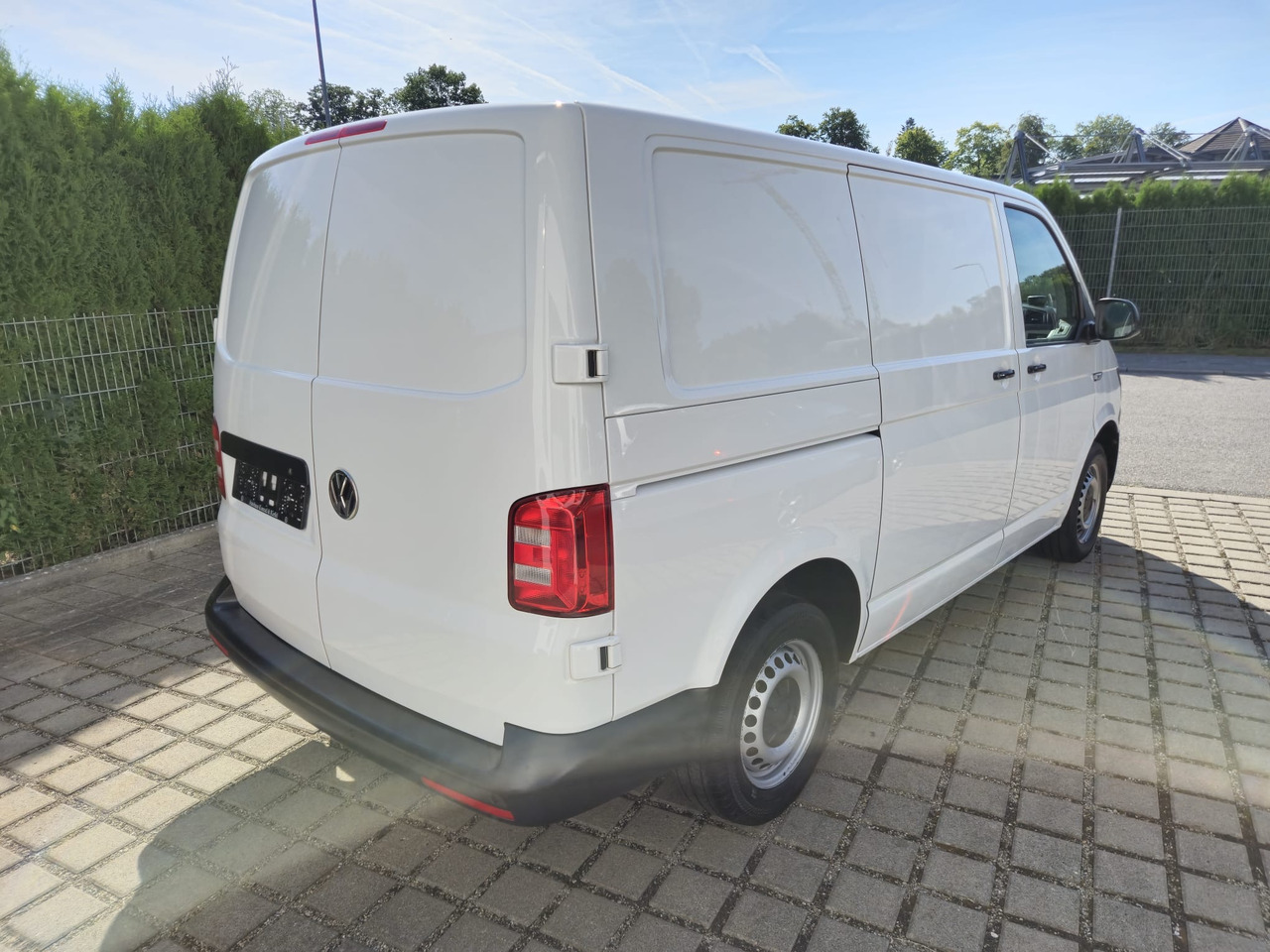 VOLKSWAGEN T6 Transporter Kasten-Kombi Navi/ACC/Standheiz. - فان: صورة 5 VOLKSWAGEN T6 Transporter Kasten-Kombi Navi/ACC/Standheiz. - فان: صورة 5
