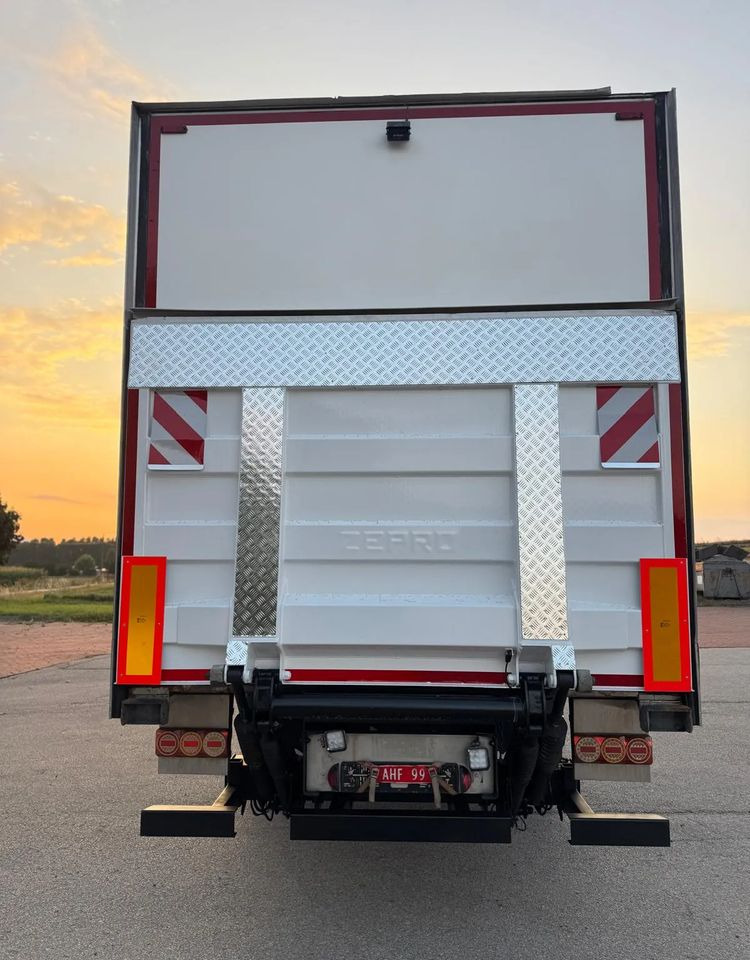 شاحنة الفريزر MAN TGM18.290 4x2 ACC/ CHłODNIA Z WINDĄ /CARRIER 850MT /SYPIALKA / EURO6/ASO: صورة 9 شاحنة الفريزر MAN TGM18.290 4x2 ACC/ CHłODNIA Z WINDĄ /CARRIER 850MT /SYPIALKA / EURO6/ASO: صورة 9