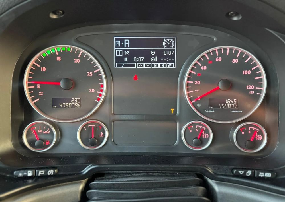 شاحنة الفريزر MAN TGM18.290 4x2 ACC/ CHłODNIA Z WINDĄ /CARRIER 850MT /SYPIALKA / EURO6/ASO: صورة 21 شاحنة الفريزر MAN TGM18.290 4x2 ACC/ CHłODNIA Z WINDĄ /CARRIER 850MT /SYPIALKA / EURO6/ASO: صورة 21