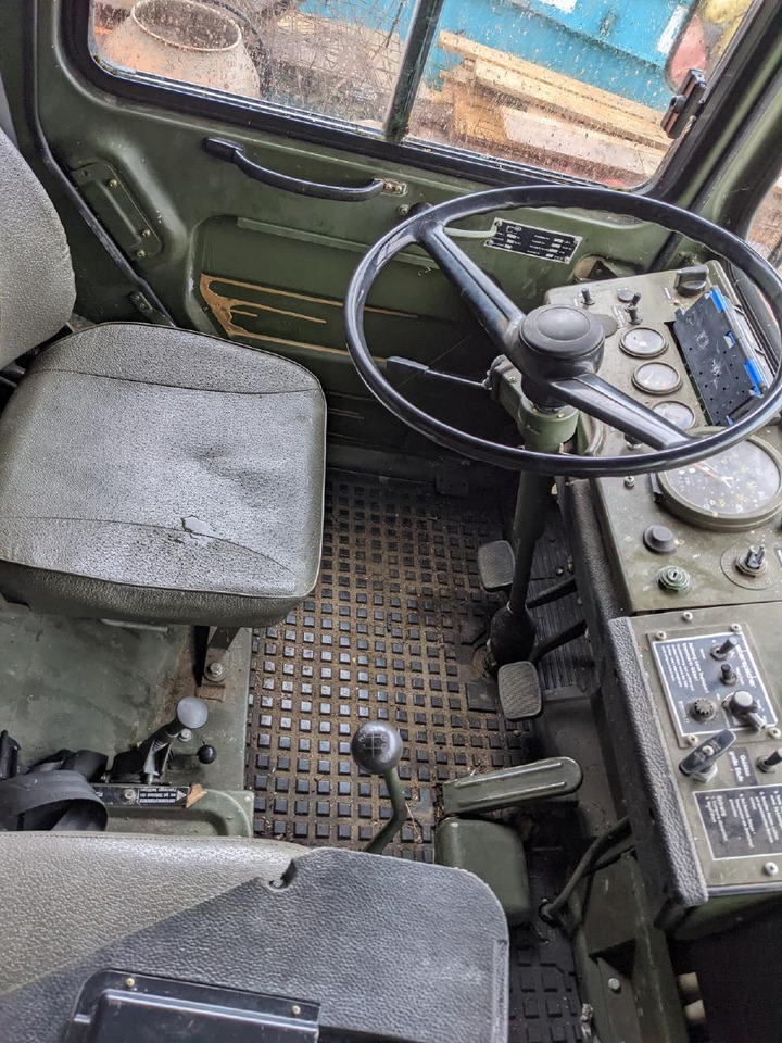 MAN Kat 1 Kat1 4x4 from low mileage - شاحنات مسطحة: صورة 4 MAN Kat 1 Kat1 4x4 from low mileage - شاحنات مسطحة: صورة 4