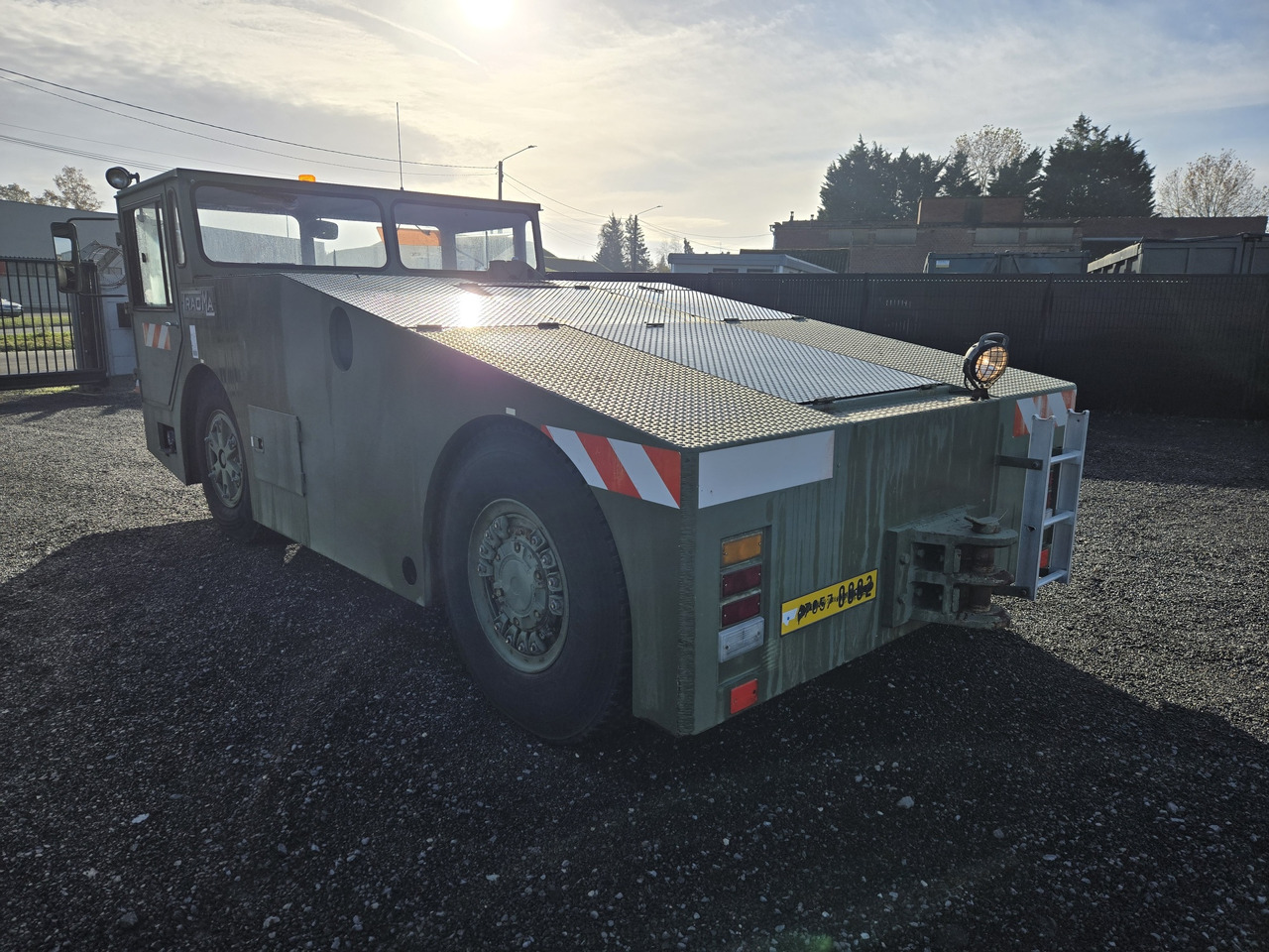 Tracma TD18000 - جرارات الطائرات: صورة 3 Tracma TD18000 - جرارات الطائرات: صورة 3