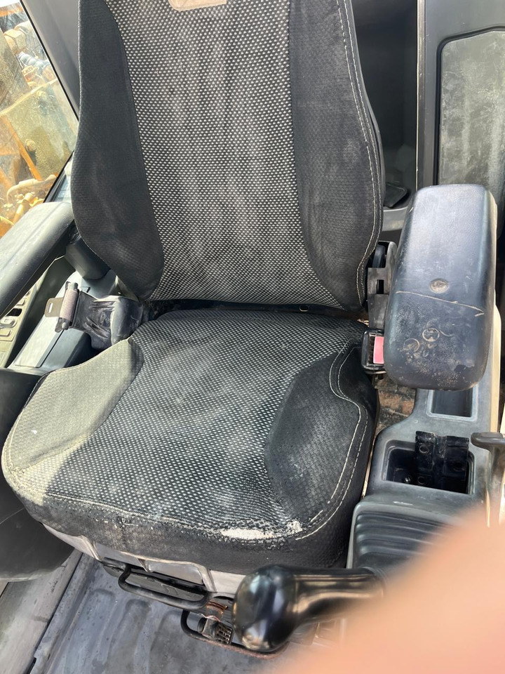 CATERPILLAR 323DL - حفار زحاف: صورة 5 CATERPILLAR 323DL - حفار زحاف: صورة 5