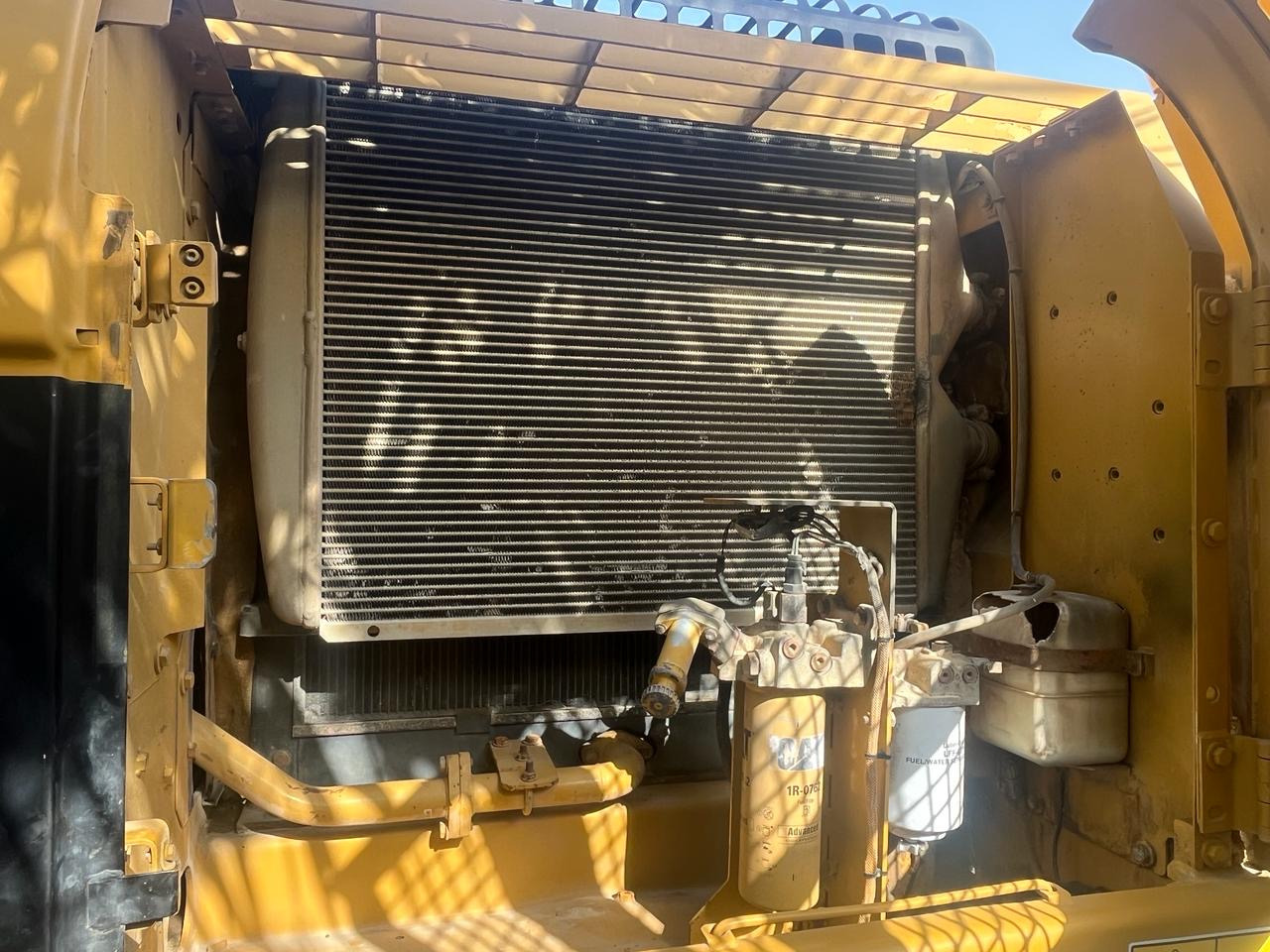 CATERPILLAR 325DL - حفار زحاف: صورة 5 CATERPILLAR 325DL - حفار زحاف: صورة 5