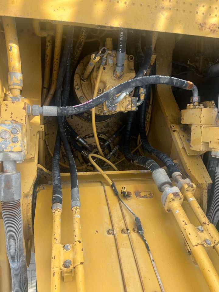 CATERPILLAR 325DL - حفار زحاف: صورة 4 CATERPILLAR 325DL - حفار زحاف: صورة 4