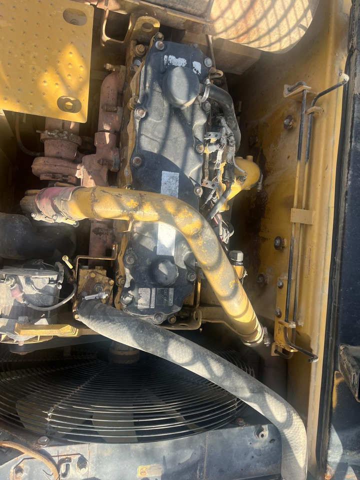 CATERPILLAR 325DL - حفار زحاف: صورة 3 CATERPILLAR 325DL - حفار زحاف: صورة 3