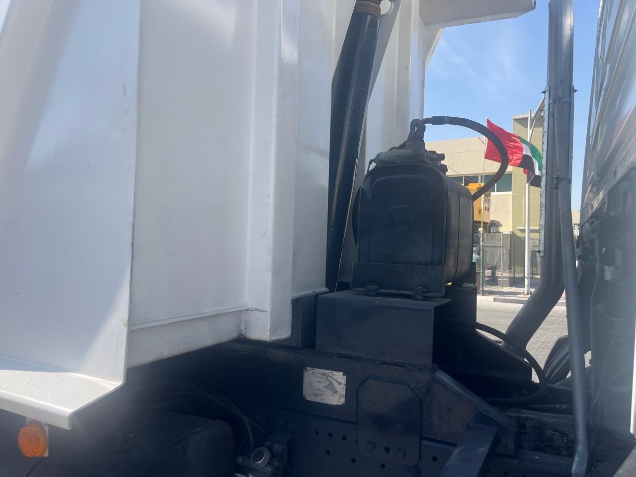 MERCEDES-BENZ Actros 3341 - شاحنة قلاب: صورة 4 MERCEDES-BENZ Actros 3341 - شاحنة قلاب: صورة 4