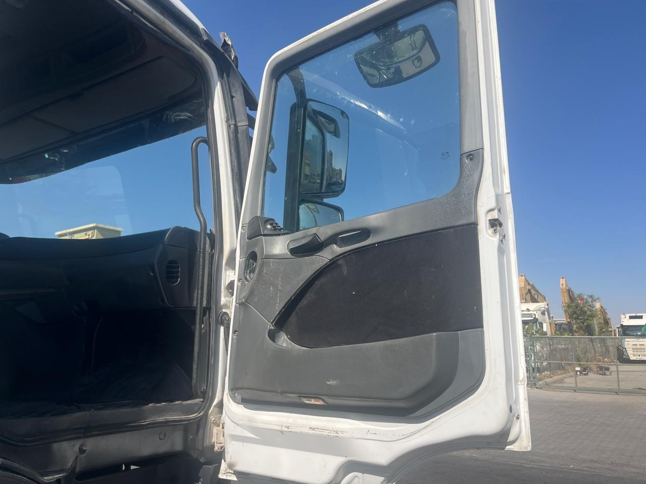 MERCEDES-BENZ Actros 3341 - شاحنة قلاب: صورة 5 MERCEDES-BENZ Actros 3341 - شاحنة قلاب: صورة 5