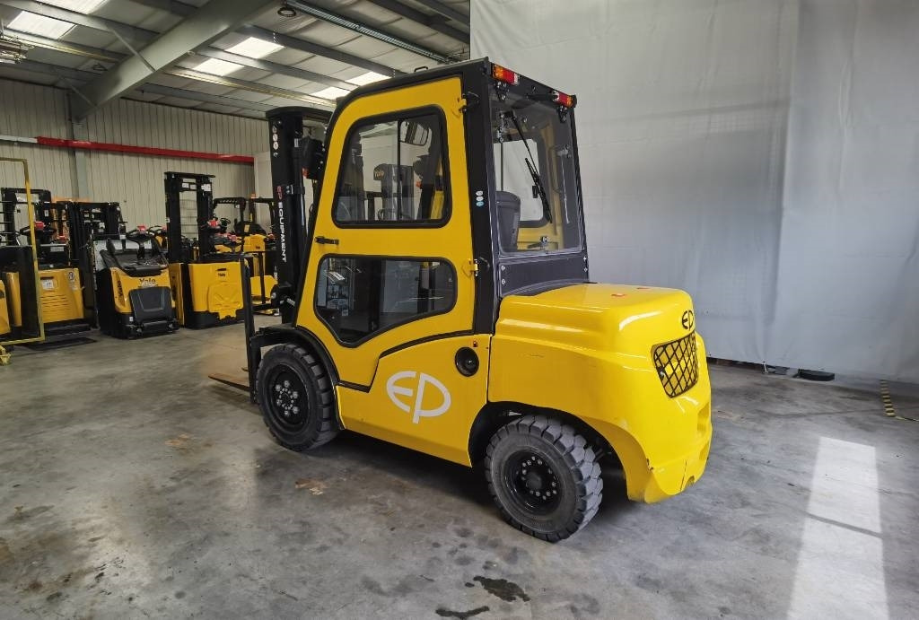 EP CPCD35T8S4S - رافعة شوكية ديزل: صورة 3 EP CPCD35T8S4S - رافعة شوكية ديزل: صورة 3