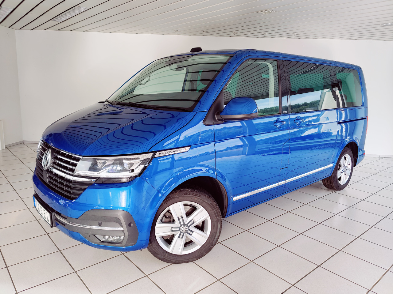 Volkswagen T6.1 Multivan Cruise*DAB+*Rükam*Standheizung*AHK Cruise FWD - حافلة صغيرة, ميكروباص: صورة 1 Volkswagen T6.1 Multivan Cruise*DAB+*Rükam*Standheizung*AHK Cruise FWD - حافلة صغيرة, ميكروباص: صورة 1