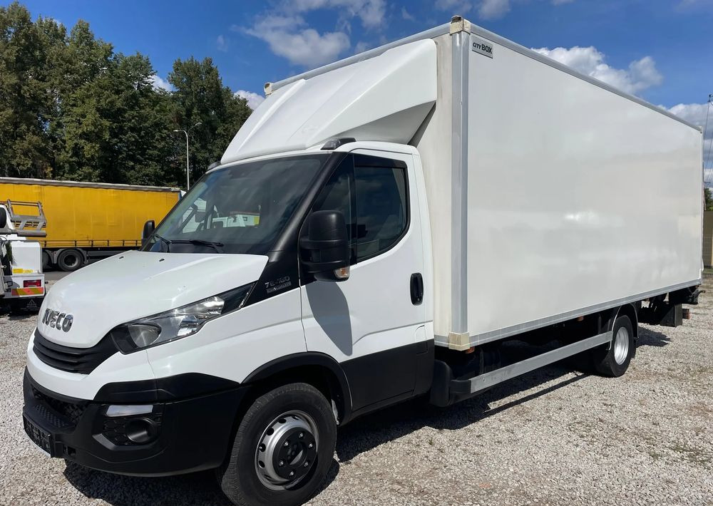 Iveco Daily 72c18 Kontener winda 2017r - شاحنة مغلقة الصندوق: صورة 1 Iveco Daily 72c18 Kontener winda 2017r - شاحنة مغلقة الصندوق: صورة 1