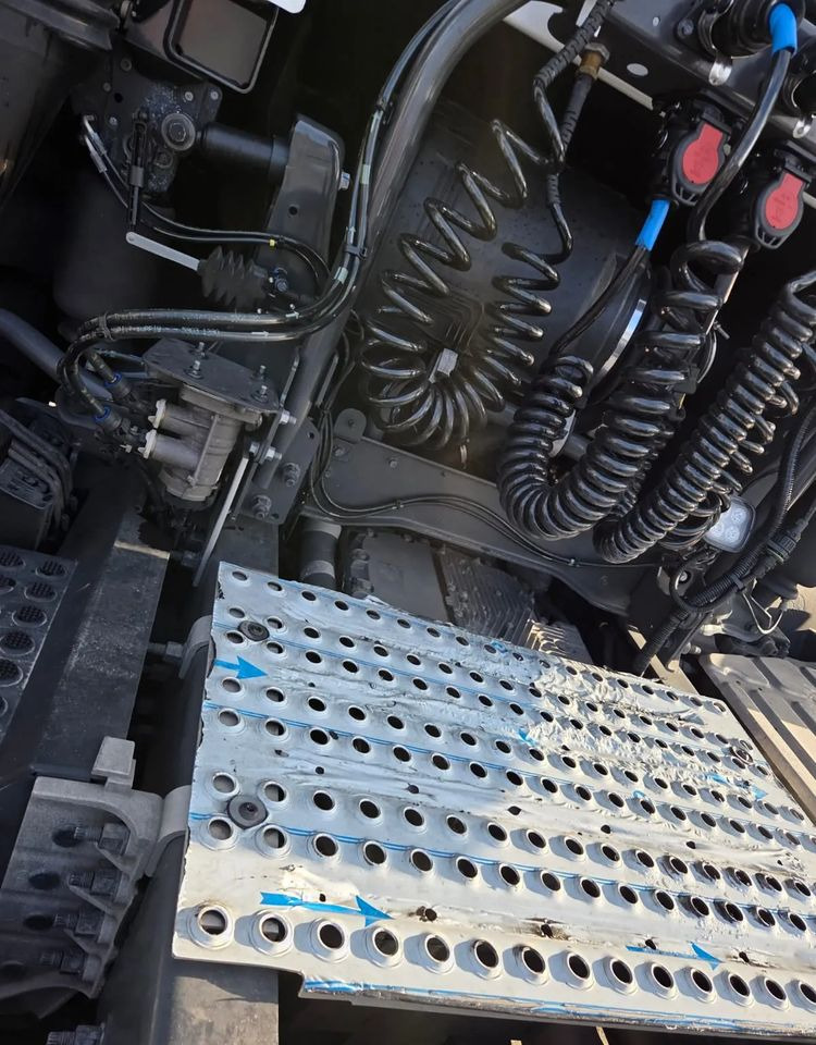 وحدة جر Renault T480: صورة 15