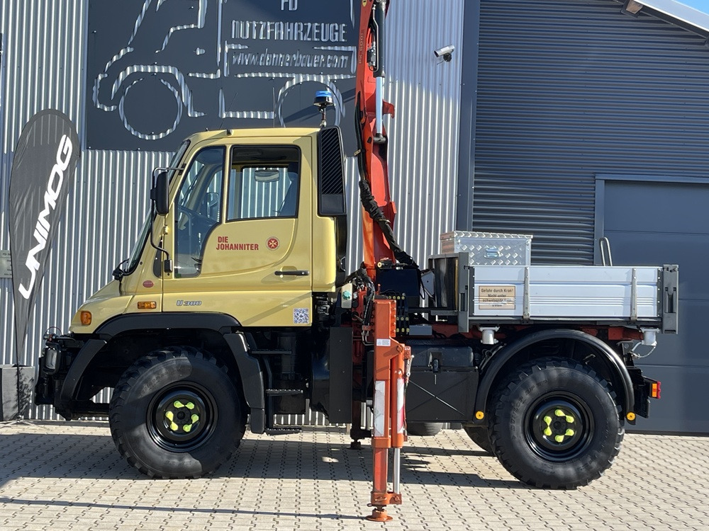 Unimog Unimog U300 mit Mega Kran , erst 28 Tkm - شاحنة كرين: صورة 4 Unimog Unimog U300 mit Mega Kran , erst 28 Tkm - شاحنة كرين: صورة 4